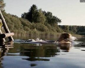 Jennifer Ulrich and Paula Kalenberg Skinny Dipping from Die Wolke!