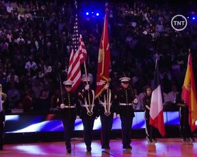 singing anthem at 2009 NBA All-Star Game!