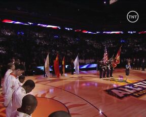 singing anthem at 2009 NBA All-Star Game!