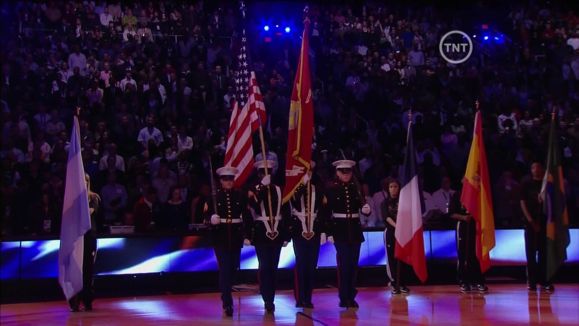 singing anthem at 2009 NBA All-Star Game!