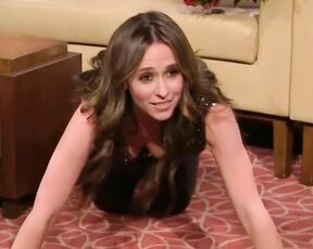 doing pushups exposing Cleavage on the Tonight Show!