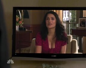 Cleavage on 30 Rock s3e12 HD!