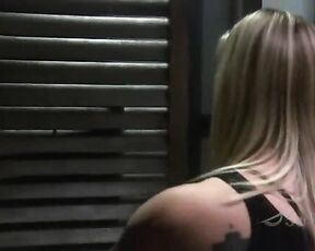 Side Boobage while Showering in Battlestar Galactica S04E17!