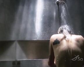 Side Boobage while Showering in Battlestar Galactica S04E17!