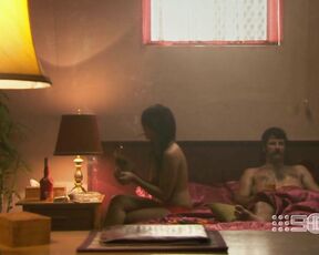 Topless in Underbelly s02e05!