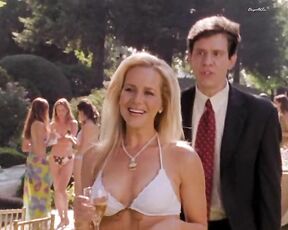 in Bikini on She Spies s01e09!