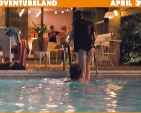 lovely Ass in Adventureland!