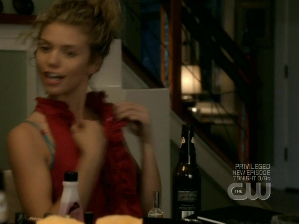 in Underwear on 90210 S1e9!