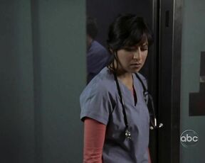 in Bra on Scrubs s08e12 hdtv720p!