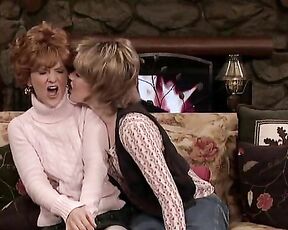 Arden Myrin and Crista Flanagan Hot and Lesbian Kissing on MadTV!