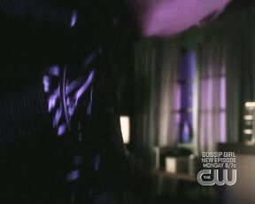 Leggy and Cleavage on Smallville s8e19 HD!