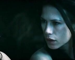 Sex scene in Underworld Rise of the Lycans!