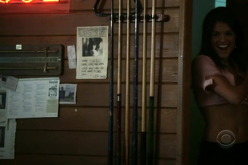 in Bra on Harpers Island S1e4!