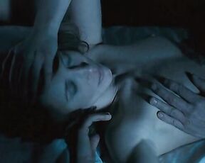 Vera Farmiga and Natalie Press Nude from In Tranzit!