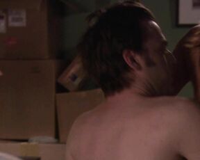 Topless on Weeds s01e06 BluRay720p!