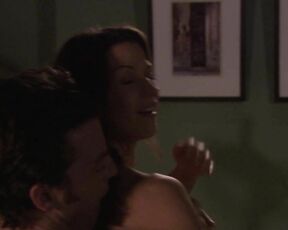 Topless on Weeds s01e06 BluRay720p!