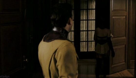 Cleavage, Looking Sexy, in Watchmen!