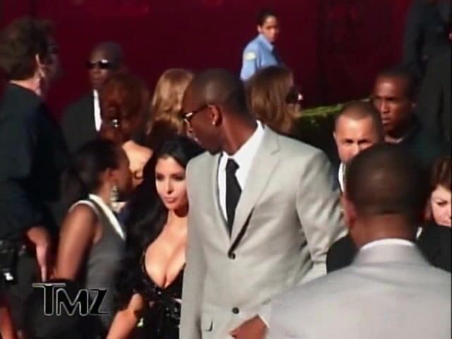 huge Cleavage from the 2009 ESPYs!