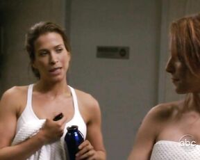 in sports Bra on Defying Gravity S1e03!