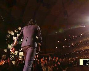 with Joe Perry Performing We Will Rock You at the 2009 MTV VMAs!