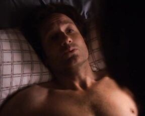 Nude on Californication s03e01 Preair!