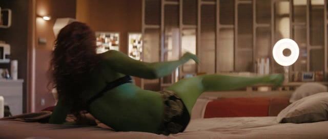 Rachel Nichols and Zoe Saldana in Bra and Panties in the new Star Trek!