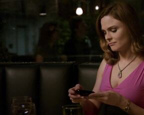 Cleavage on Bones s05e05 hdtv720p!