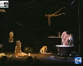 Marta Larralde and Celia Freijeiro Naked on Stage in La Mandragora!