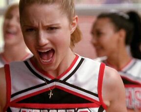 cheerleading on Glee S1e7!