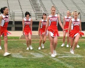 cheerleading on Glee S1e7!