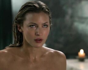 girl girl action on Legend of the Seeker s02e01 hdtv720p!