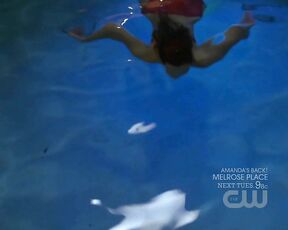 Ashlee Simpson and Stephanie Jacobsen in Bikini on Melrose Place s01e09 hdtv720p!