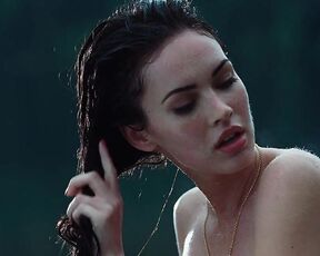 showing skin and kissing Amanda in Jennifers Body BluRay720p!