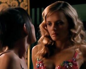 Camille Keenan and Annie Stanford Cleavage in Satisfaction s03e03!