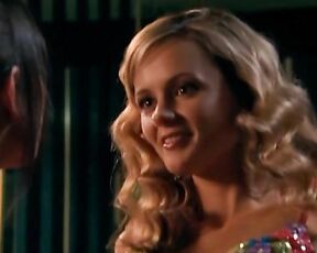 Camille Keenan and Annie Stanford Cleavage in Satisfaction s03e03!