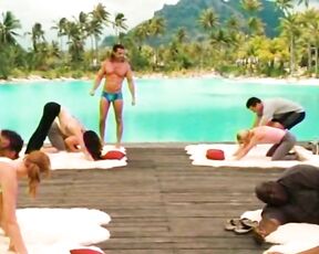 Kristen Bell, Kristin Davis and Malin Akerman in Bikini in Couples Retreat!