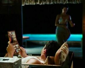 Kristen Bell, Kristin Davis and Malin Akerman in Bikini in Couples Retreat!