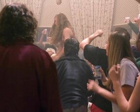 dancing in 10 Things I Hate About You!