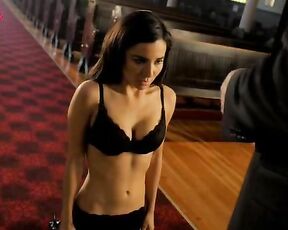 in Underwear in Smokin Aces 2!