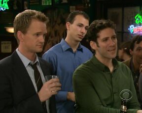 Cleavage on How I Met Your Mother S5e12!