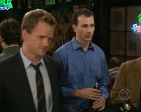 Cleavage on How I Met Your Mother S5e12!