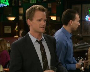 Cleavage on How I Met Your Mother S5e12!