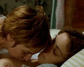 Amanda Plummer and Saskia Reeves Lesbianism and Topless in Butterfly Kiss!