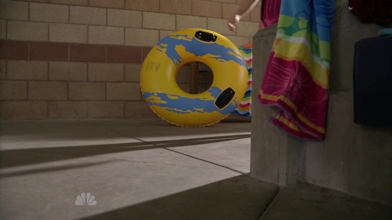 in Swimsuit, Bikini on Parenthood s01e03 hdtv720p!