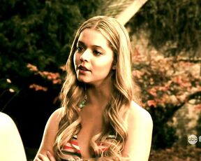 in Bikini on Pretty Little Liars s01e01 hdtv720p!