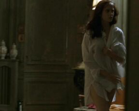 Completely Nude and Amazing in The Dreamers Unrated and Cracks 720p!