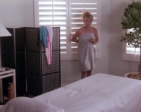 Lea Thompson and Victoria Jackson Bare Backside and Side Boobage in Casual Sex HDTV!