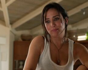 Topless and Ass on Californication s07e05 HiDef 720p!