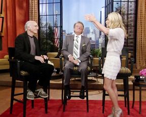 Upskirt on Regis and Kelly HiDef 720p!