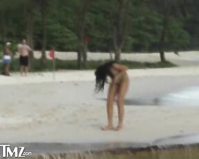 paparazzi Bikini videos on the beach of Barbados!